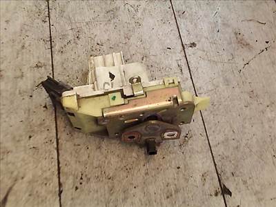 FORD FOCUS 98-04 Bal hátsó ajtó zárszerkezet központi záras