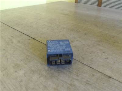 MAZDA XEDOS 6 92- Relé