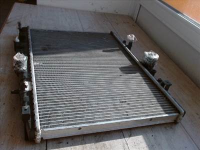 PEUGEOT 607 Vízhűtő, radiátor