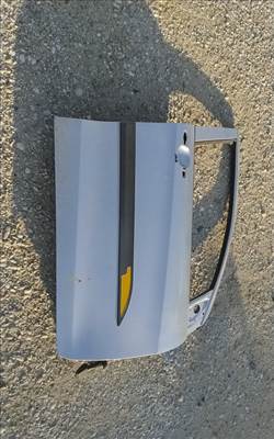 SUZUKI Celerio 2014.03.01- Jobb első ajtó.