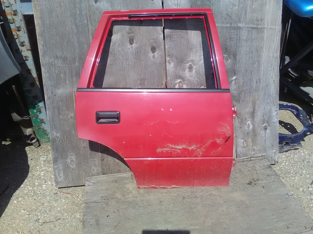 SUZUKI SWIFT 96-05 Jobb hátsó ajtó. 1. kép