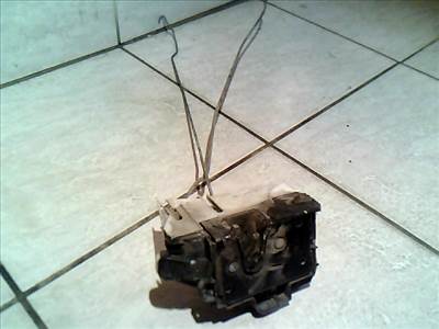 VOLKSWAGEN POLO IV. 99-02 Bal hátsó ajtó zárszerkezet mechanikus