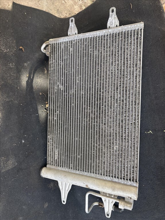 Volkswagen Polo IV klímahűtő 6q0820411k 2. kép