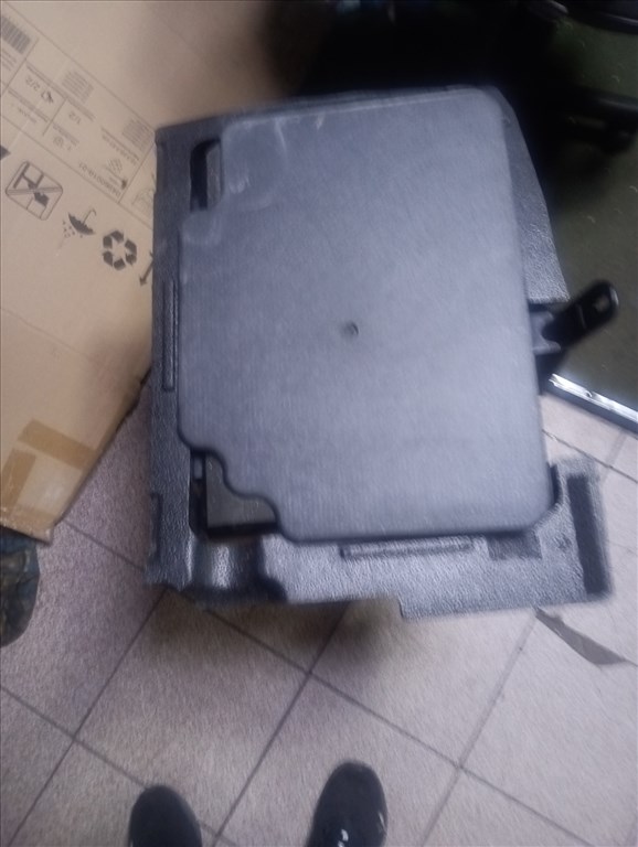 Ford Galaxy Mk3, Ford S-MAX Mk2 mélynyomó láda  em2t19a067ad 2. kép