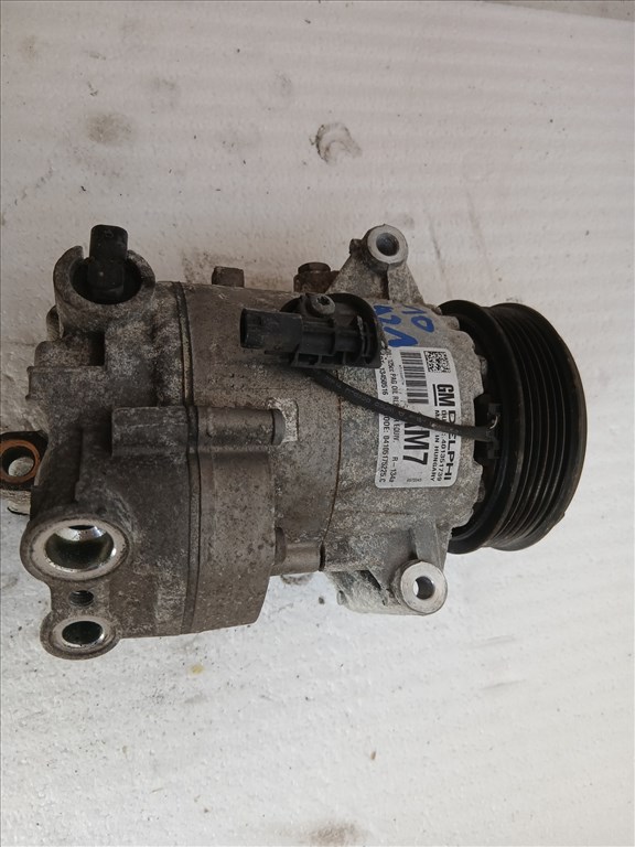 Opel Astra J 2009-2015 Klíma kompresszor     13450516 2. kép