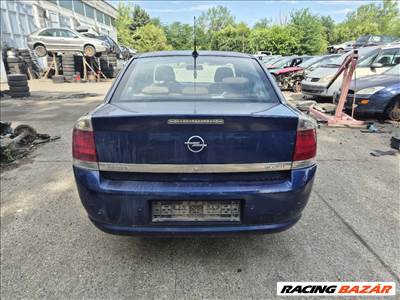 Opel Vectra C 1.9 CDTI CSOMAGTÉR ajtó 