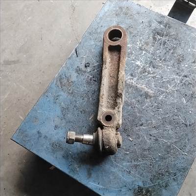 IVECO 50C13 Bal első felső lengőkar