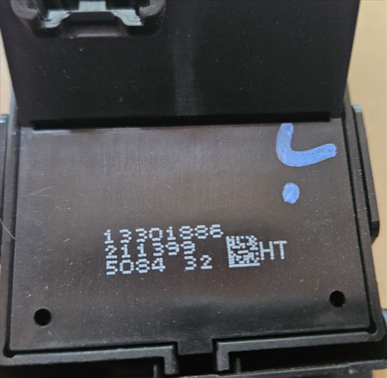 Opel Astra J Ablakemelő kapcsolók 13305011 5. kép