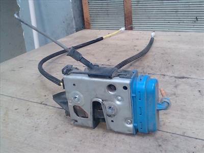 AUDI A4 94-98 Bal hátsó ajtó zárszerkezet mechanikus