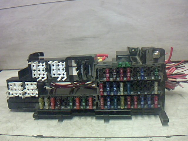 MERCEDES A W168 1997.10.01-2001.04.30 Biztosítéktábla BCM BSI BSM SAM GEM modul Utastér 1. kép