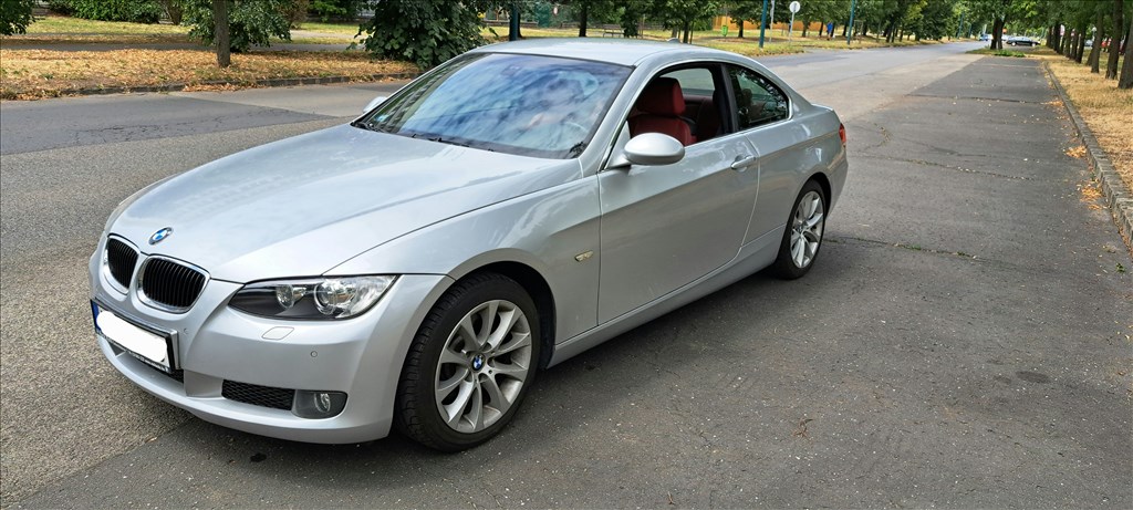 Eladó BMW 325i Coupé (2497 cm³, 218 PS) (E90, E91, E92, E93) 2. kép
