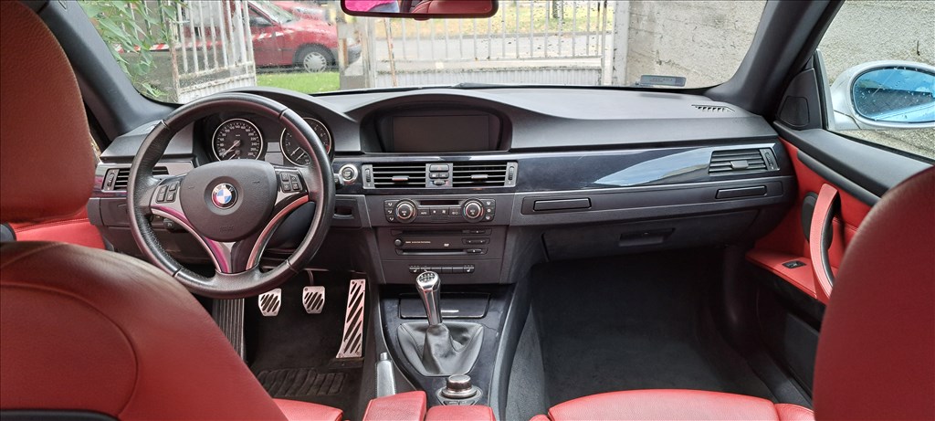 Eladó BMW 325i Coupé (2497 cm³, 218 PS) (E90, E91, E92, E93) 8. kép