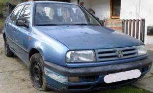 VOLKSWAGEN VENTO Hátsó középső biztonsági öv
