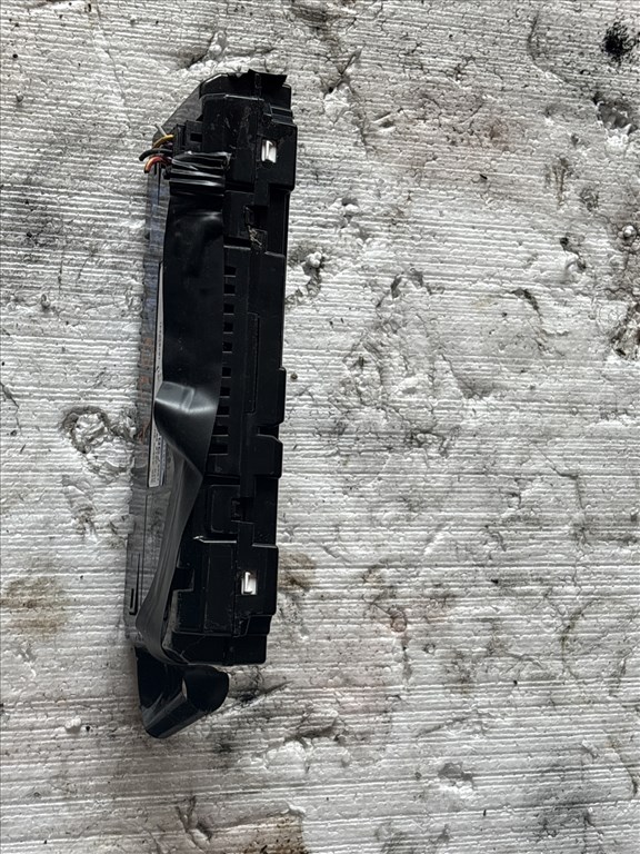 Opel Astra J 2009-2015 Infócenter, Közép kijelző   13267984 4. kép