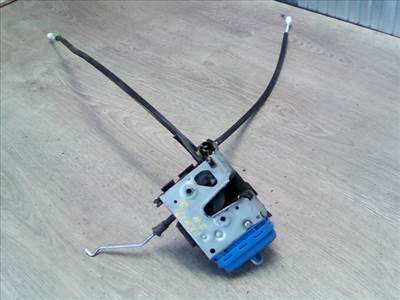 AUDI A4 98-01 Jobb hátsó ajtó zárszerkezet központi záras