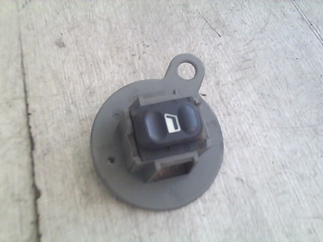 CITROEN XSARA PICASSO -04 Bal hátsó ablakemelő kapcsoló 1. kép