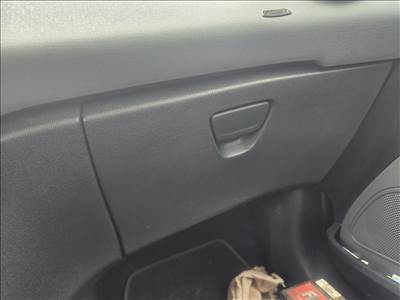 Ford Fiesta Mk6 Komplett kesztyűtartó 