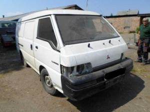 MITSUBISHI L300 JOBB ELSŐ KÜLSŐ KILINCS