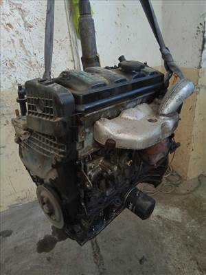 PEUGEOT 106 96- Motor. benzin fűzött blokk hengerfejjel