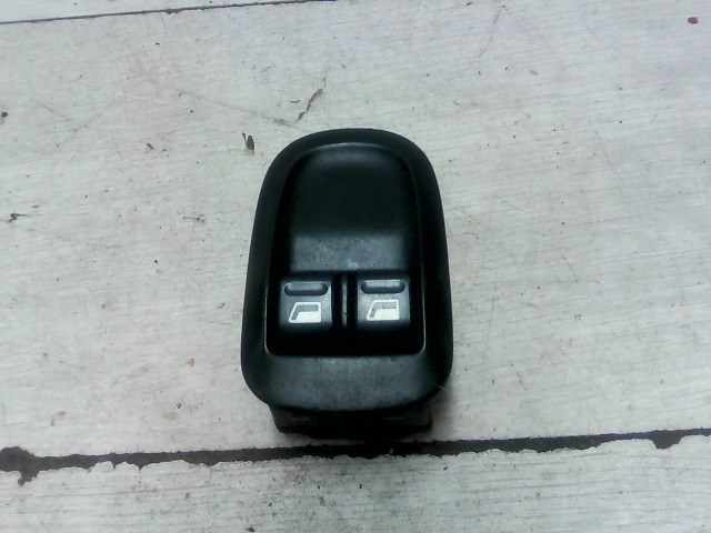 PEUGEOT 206 Bal első ablakemelő kapcsoló 1. kép
