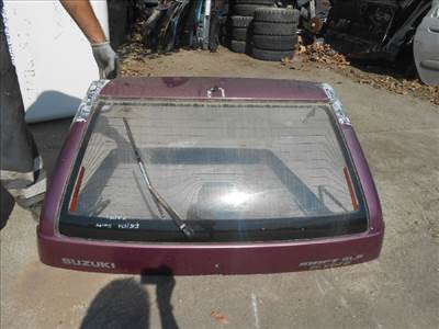 SUZUKI SWIFT 96-05 Csomagtérajtó.
