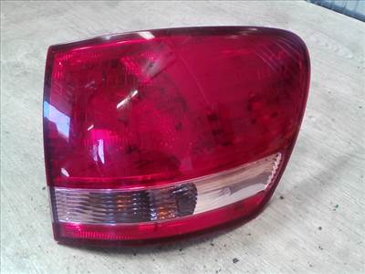 TOYOTA Avensis Verso 2001.08.01-2009.03.31 Jobb hátsó lámpa