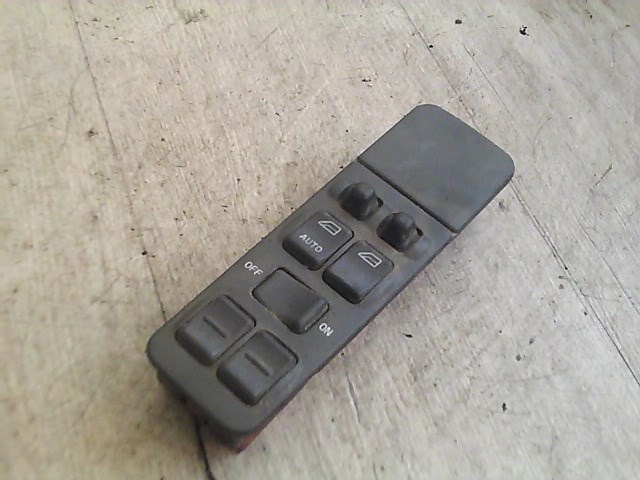 VOLVO S40 Bal első ablakemelő kapcsoló 1. kép