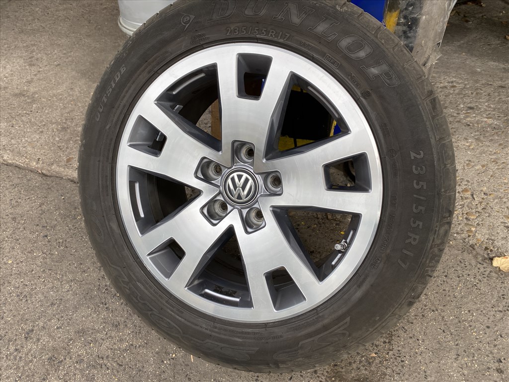 Volkswagen T5 T6 gyári Highline 8X17-es 5X120-as ET49-es könnyűfém felni garnítúra 3. kép