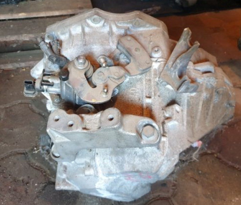 Opel Zafira C Tourer 1.6 CDTI Váltó F40 B16DTH StartStop  2. kép