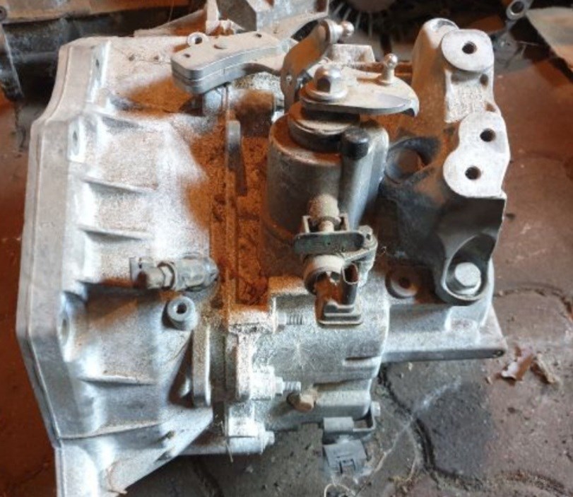 Opel Zafira C Tourer 1.6 CDTI Váltó F40 B16DTH StartStop  3. kép