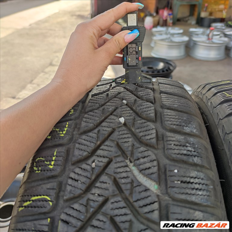  225/60 R17 Lassa téli gumi 70000ft a 4db/92/ 1. kép
