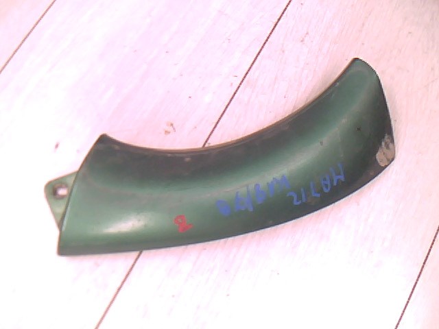 DAEWOO MATIZ 98-01 Bal fényszóró alatti bajusz díszléc 1. kép