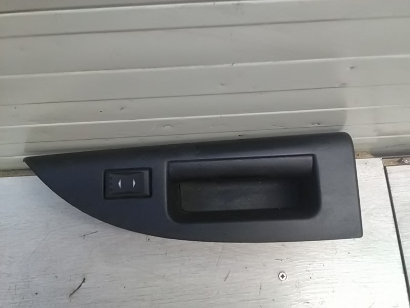 FORD MONDEO 01-07 Bal hátsó ablakemelő kapcsoló 1. kép