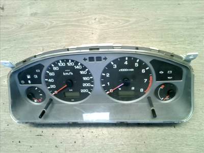 NISSAN PRIMERA 98-01 Kilóméteróra