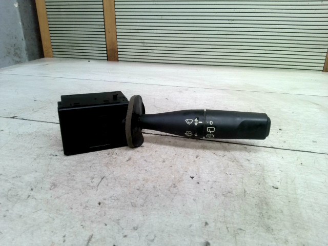 PEUGEOT 206 Kormánykapcsoló jobb ablaktörlő 1. kép