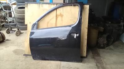 TOYOTA YARIS VERSO 00-05 Bal első ajtó.