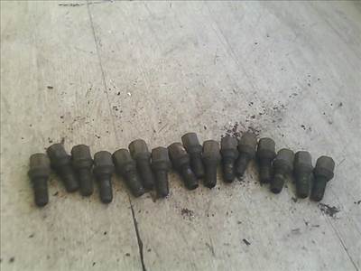 VOLVO 440 Kerékcsavar garnitúra lemezfelnihez