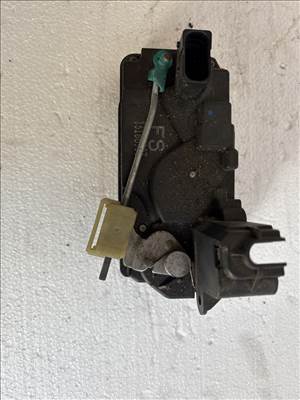 Opel H astra 2004-2014  jobb hátsó ajtózár 13106003