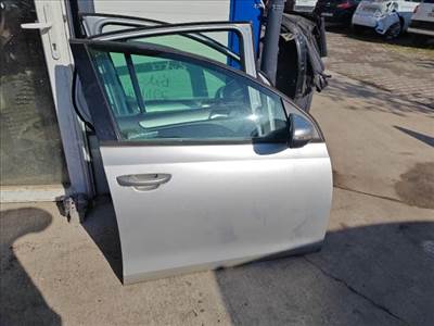 Volkswagen Golf VI VW GOLF VI Jobb első Ajtó (Részeivel)