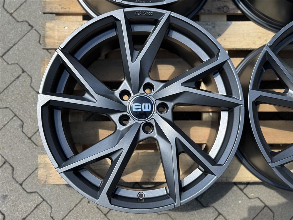 R19 5x112 (66.6) Carmani  23 RUDI Antracit matte alufelnik felnik 19"  6. kép