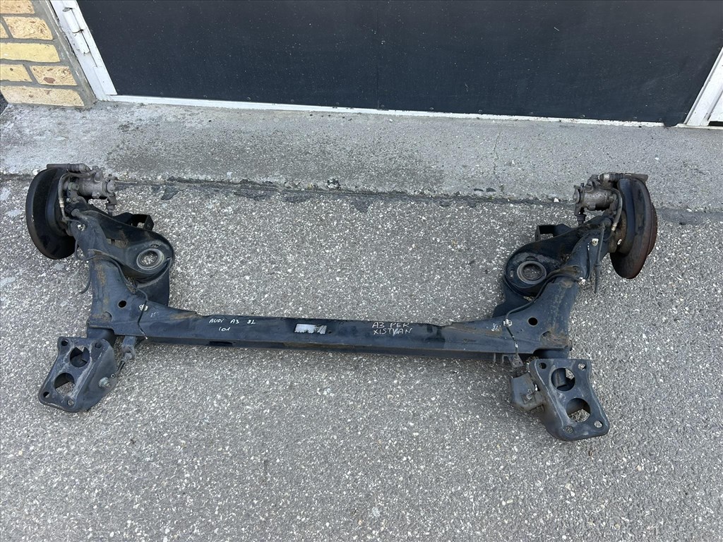 Audi A3 (8L) 8L komplett hátsó híd (rozsdamentes) 1. kép