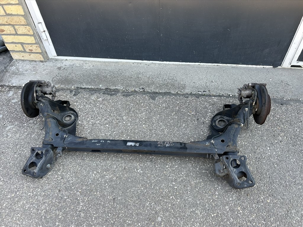 Audi A3 (8L) 8L komplett hátsó híd (rozsdamentes) 2. kép