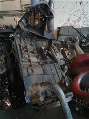 FIAT DOBLO 01.01-05.09 Motor, diesel fűzött blokk hengerfej nélkül