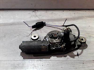 FORD ESCORT 95- Ablaktörlő motor hátsó