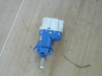 FORD FIESTA 05-08 Féklámpa pedál kapcsoló