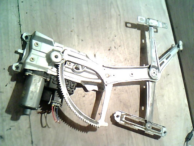 OPEL ASTRA G 97-04 Bal első ablakemelő szerkezet elektromos 1. kép