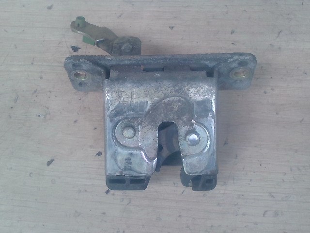 OPEL CORSA B 93-00 Csomagtér ajtó zárszerkezet 1. kép