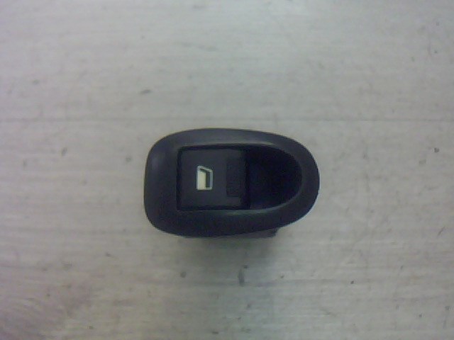 PEUGEOT 406 Bal hátsó ablakemelő kapcsoló 1. kép