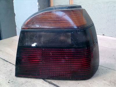VOLKSWAGEN GOLF III. 94- Jobb hátsó lámpa