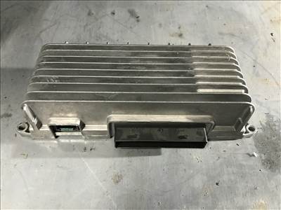 Audi A5 (B8 - 8T) erősítő  8t0035223ad